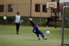 Futbolo mėgėjai surengė turnyrą, skirtą mokyklos stadiono išsaugojimui